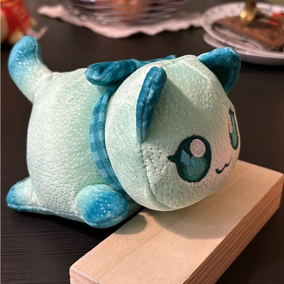 Aphmau meemeows glitter Kim plush cat - Picture 2 of 2